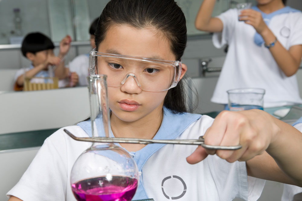 Chemistry Tuitions Help building Self-confidence