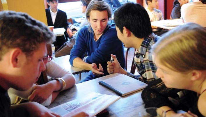 How can Chinese students overcome the difficulties of speaking in class?